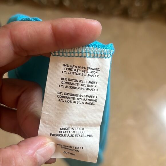 💕Cute top💕 - Picture 5 of 5